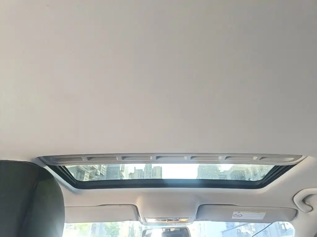 Skoda Rapid Spaceback — миниатюра 18