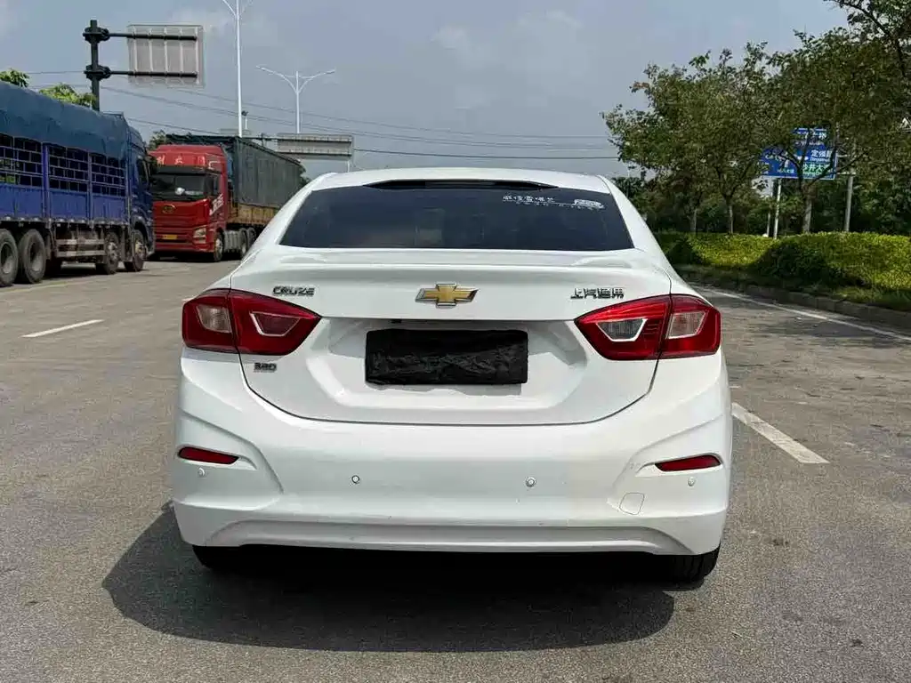Chevrolet Cruze — миниатюра 4