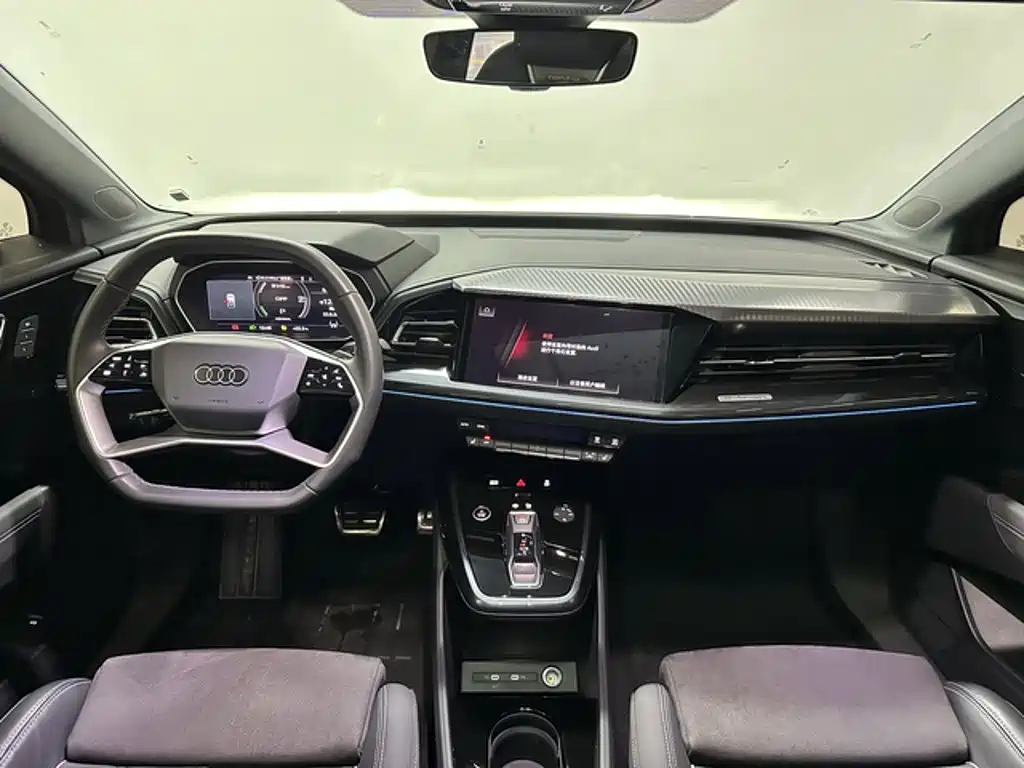 Audi Q4 e-tron — миниатюра 12