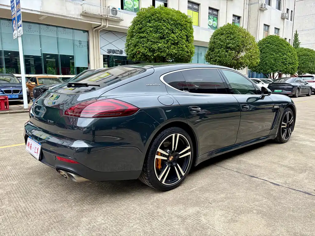Porsche Panamera — миниатюра 17
