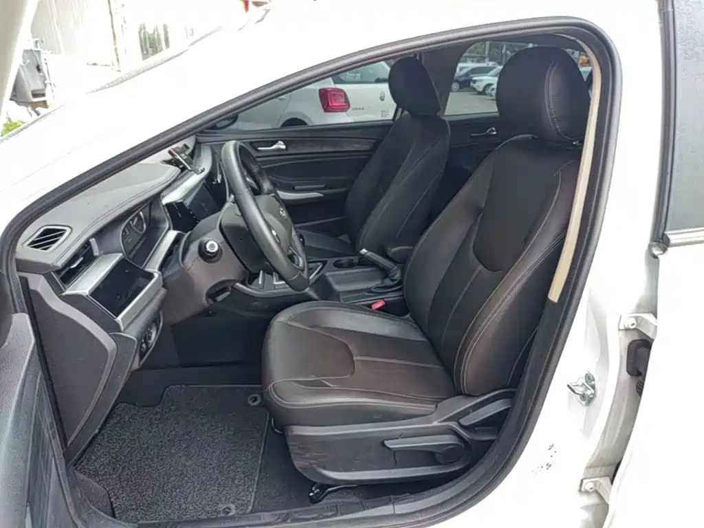 Chery Arrizo 5 — миниатюра 15
