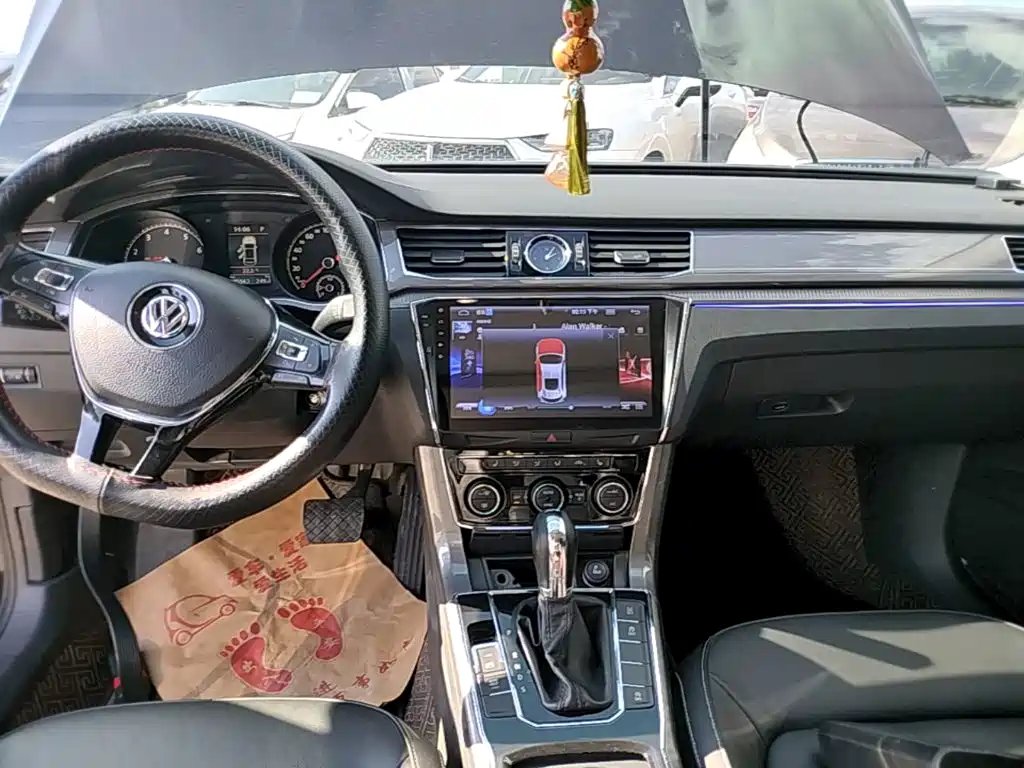 Volkswagen Passat — миниатюра 13