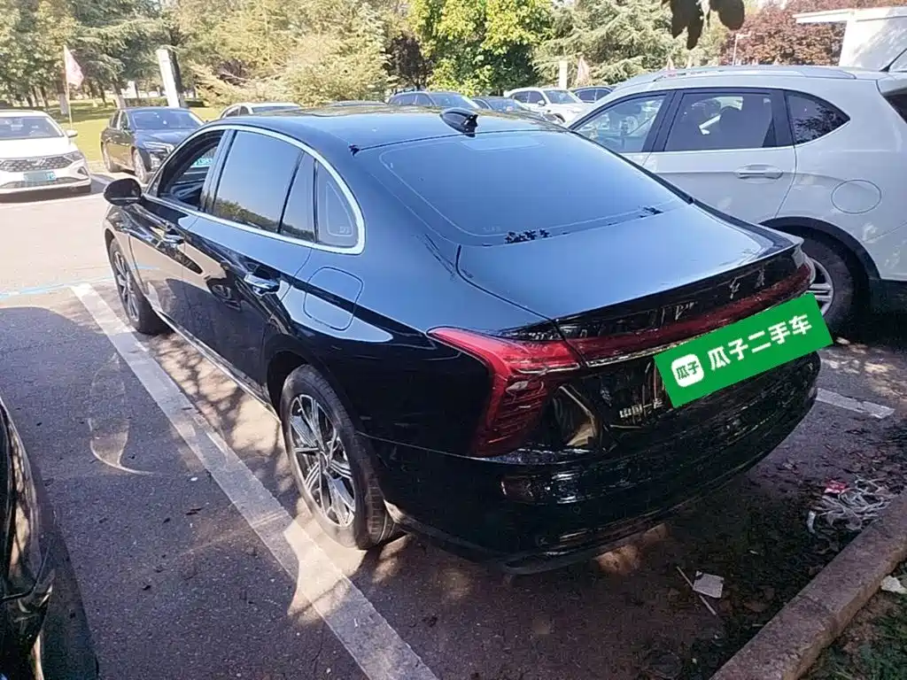 Hongqi Hongqi H5 PHEV — миниатюра 5