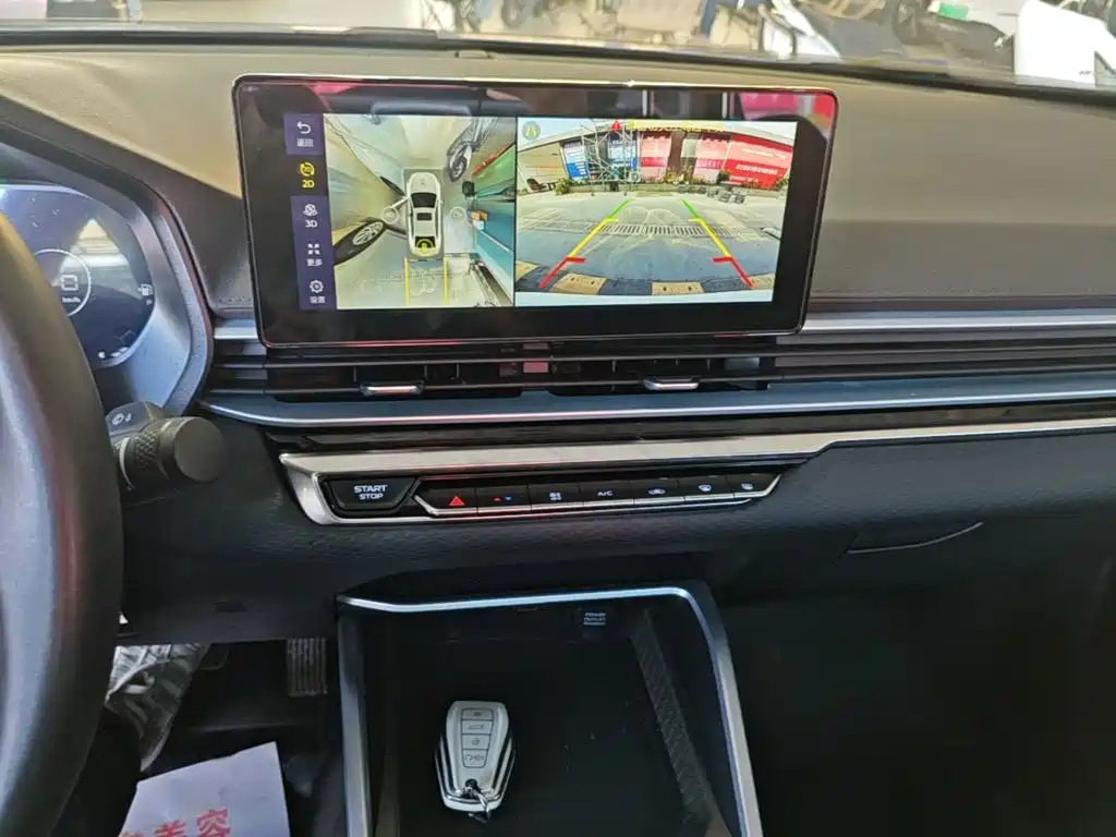 Geely Emgrand — миниатюра 13