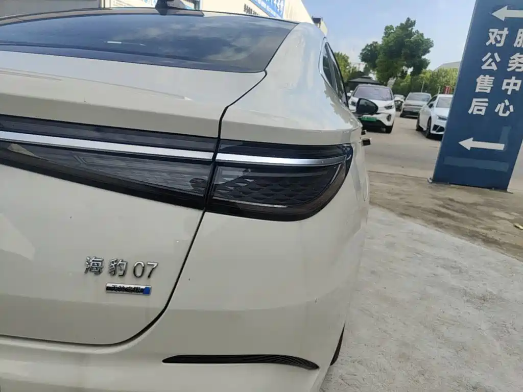 BYD Seal 07 DM-i — миниатюра 8