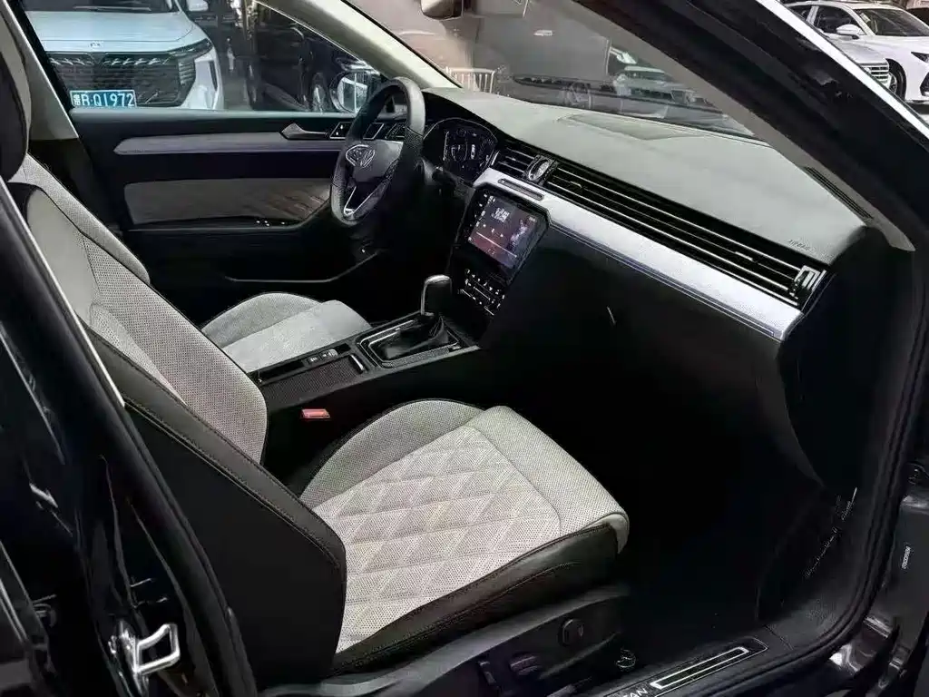 Volkswagen Magotan — миниатюра 6