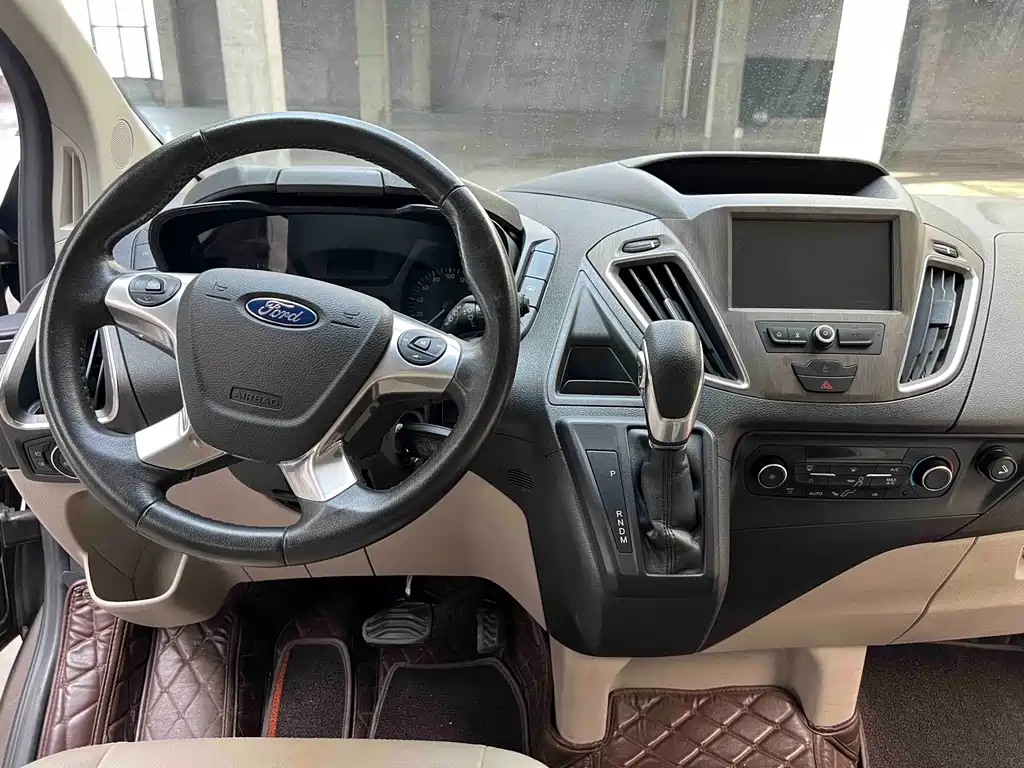 Ford Tourneo — миниатюра 13