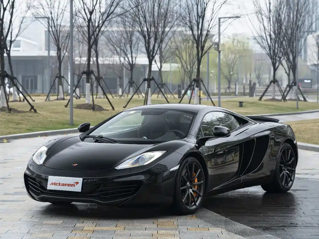 McLaren 12C 2013 3.8T COUPE