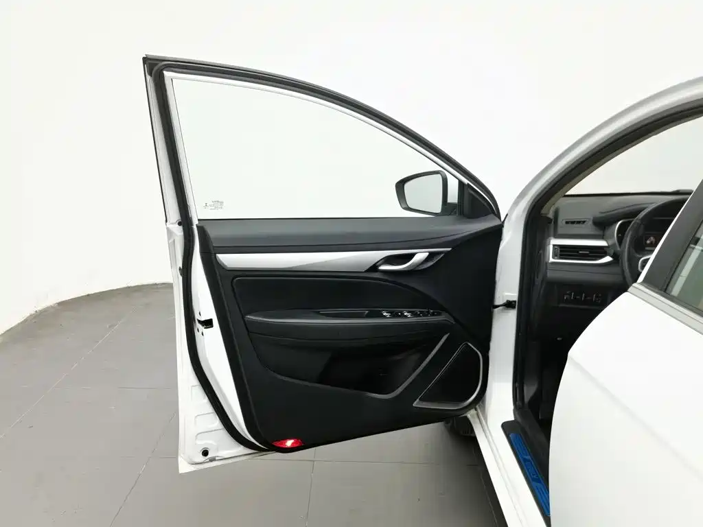 Geely Emgrand — миниатюра 8