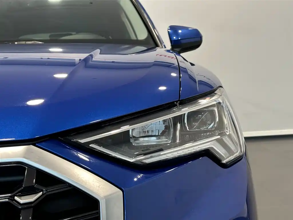 Audi Q3 — миниатюра 12