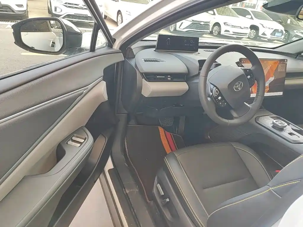 Toyota bZ5 — миниатюра 16