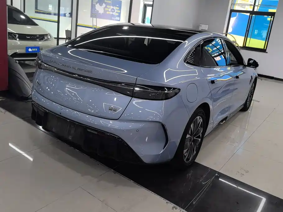 BYD Seal — миниатюра 3