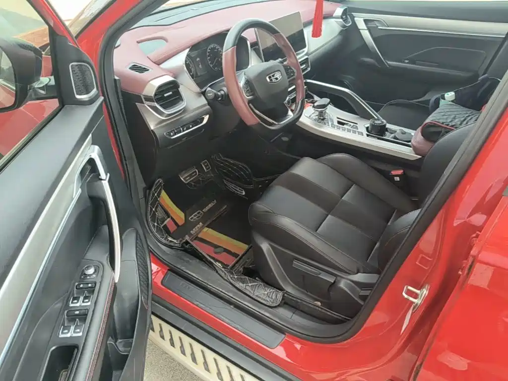 Geely Binyue — миниатюра 16