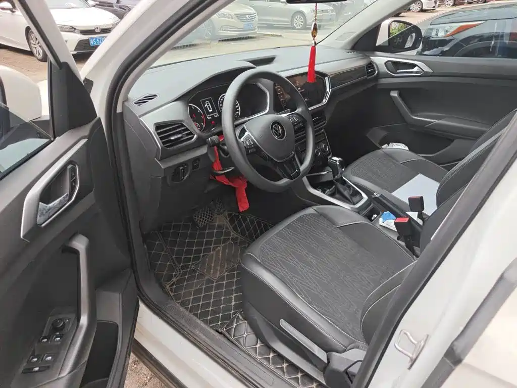 Volkswagen T-Cross — миниатюра 17