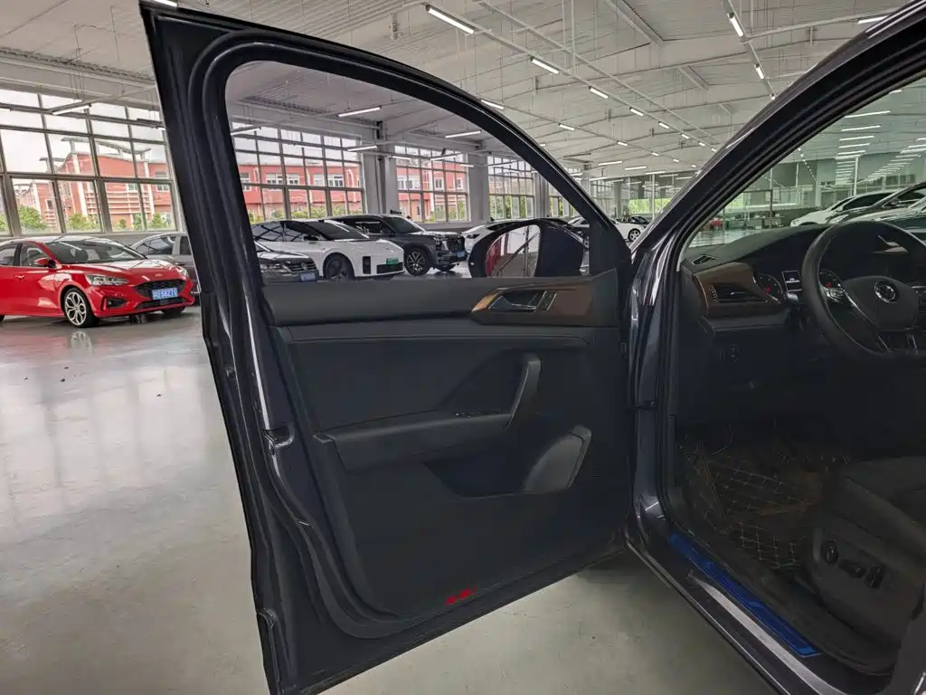Volkswagen Tharu — миниатюра 14