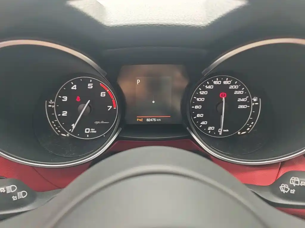Alfa Romeo Stelvio — миниатюра 12