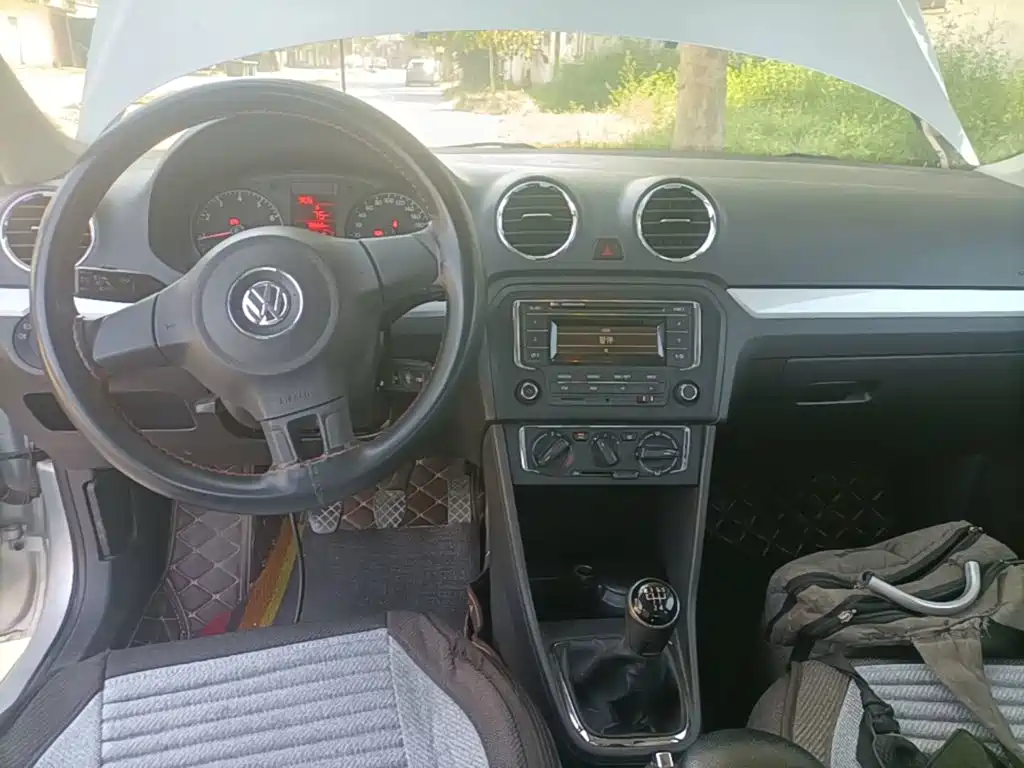 Volkswagen Jetta — миниатюра 10