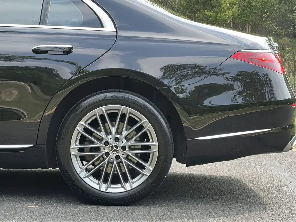 Mercedes-Benz S-Class — миниатюра 18
