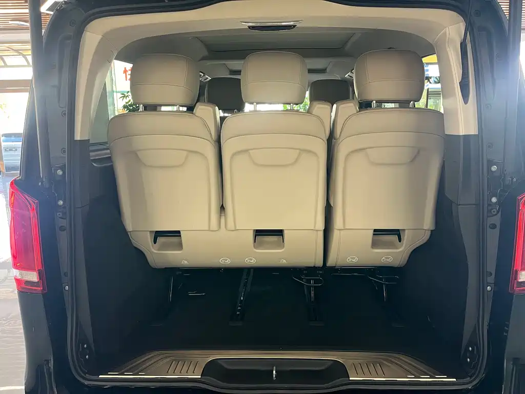 Mercedes-Benz V-Class — миниатюра 15