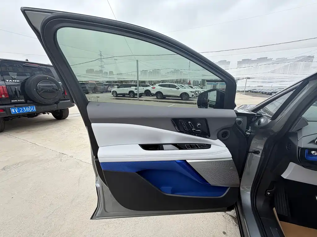 Cadillac IQ — миниатюра 15