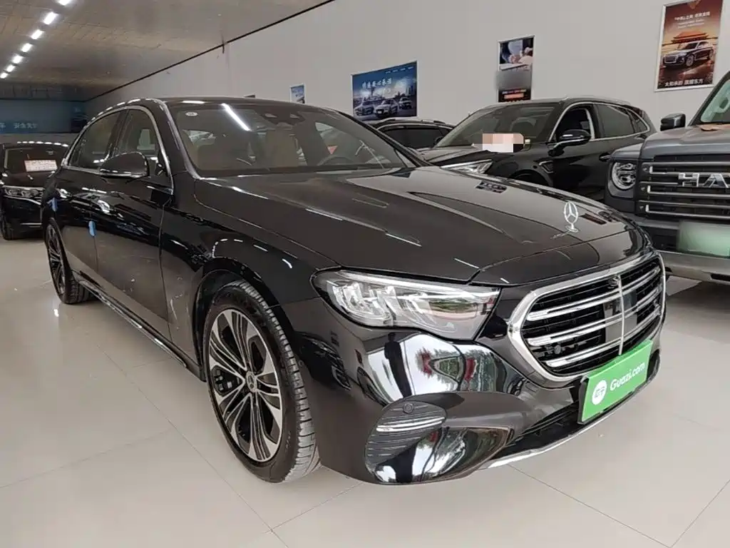 Mercedes-Benz E-Class — миниатюра 4