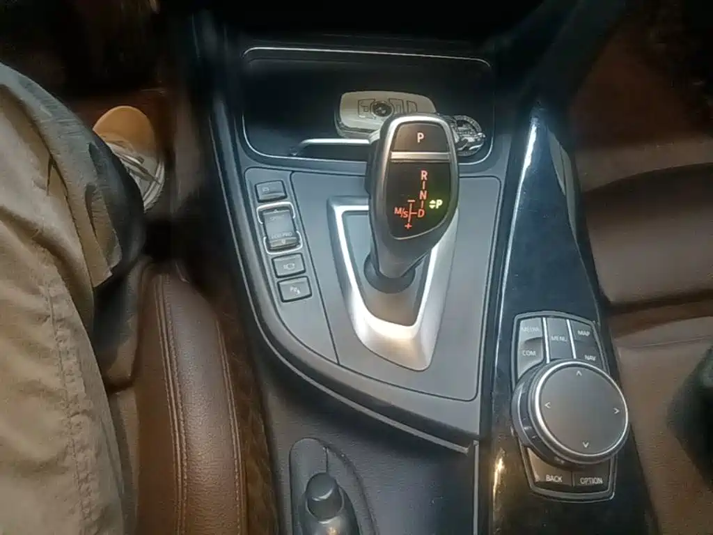 BMW 3 Series — миниатюра 14