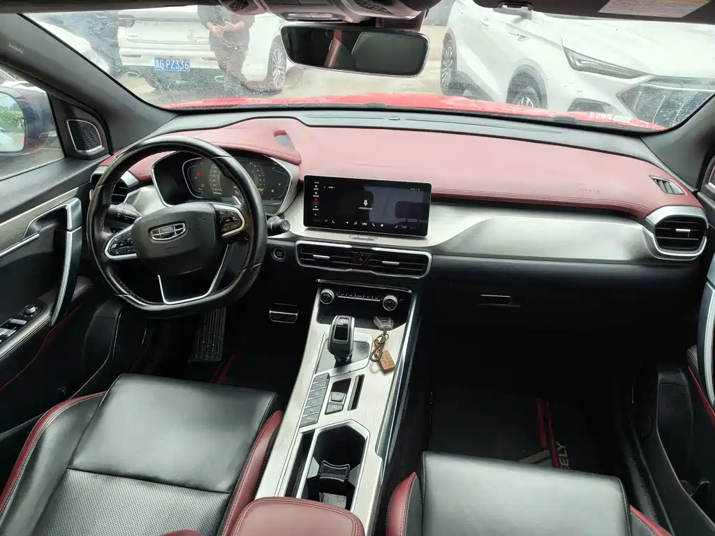 Geely Binyue — миниатюра 8