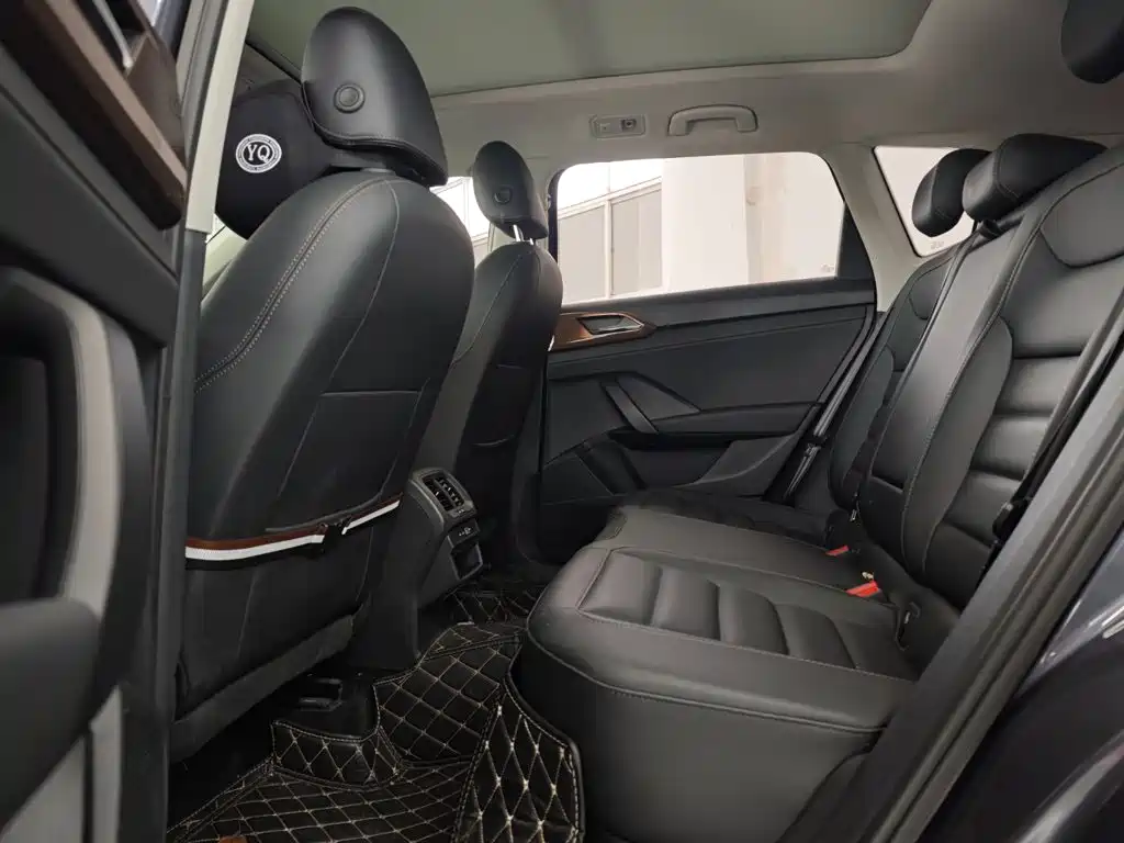 Volkswagen Tharu — миниатюра 10