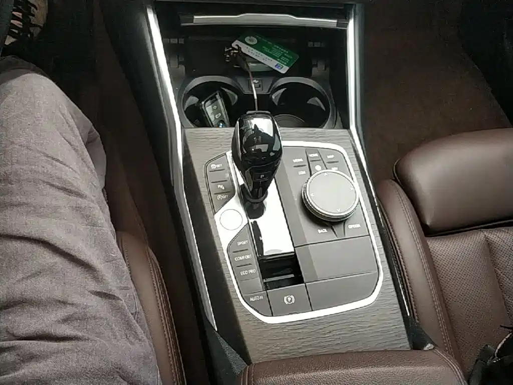 BMW 3 Series — миниатюра 14