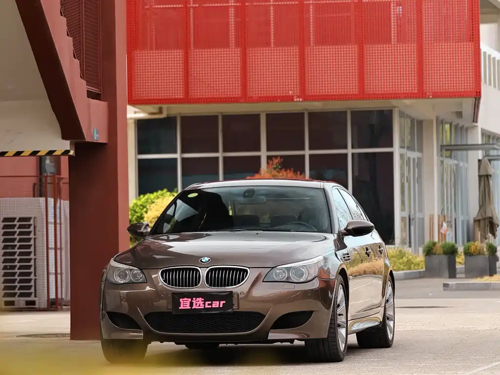 BMW M5 2006