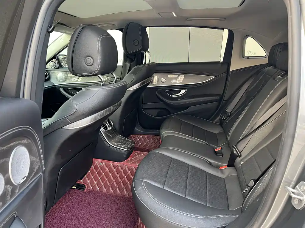 Mercedes-Benz E-Class — миниатюра 3