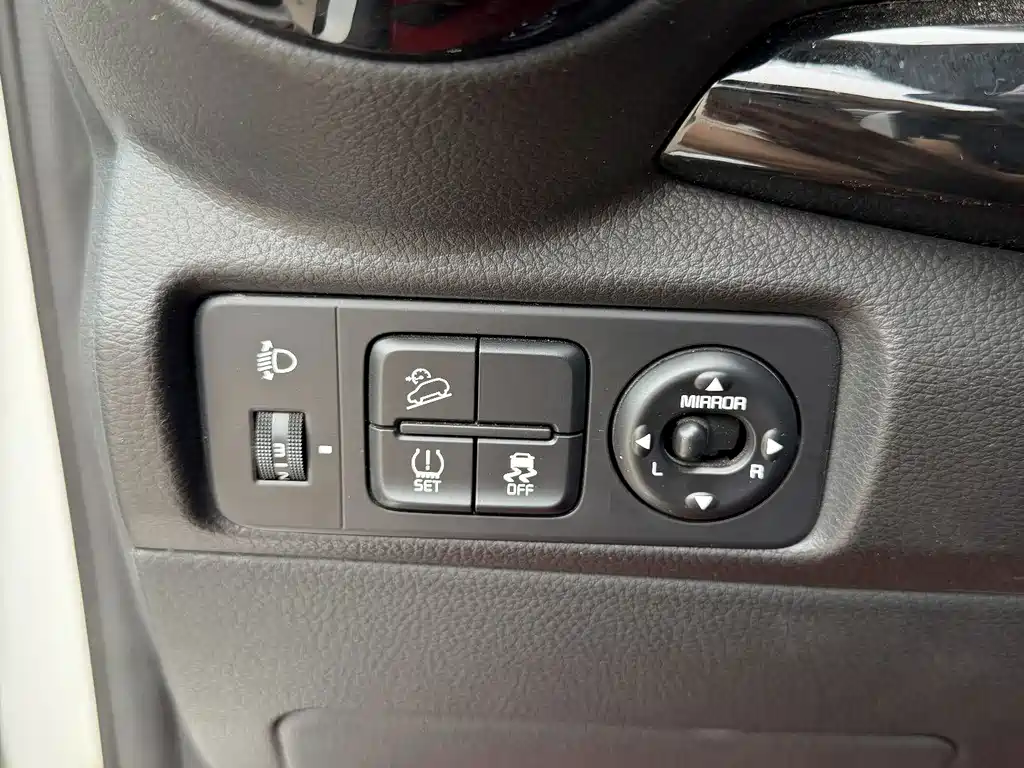 Kia KX1 — миниатюра 13