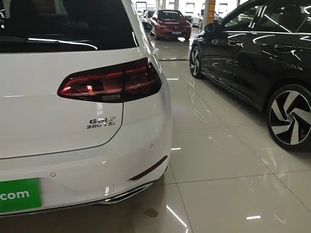 Volkswagen Golf — миниатюра 8