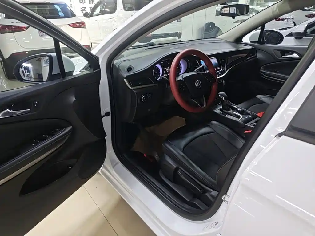 Buick Verano — миниатюра 16