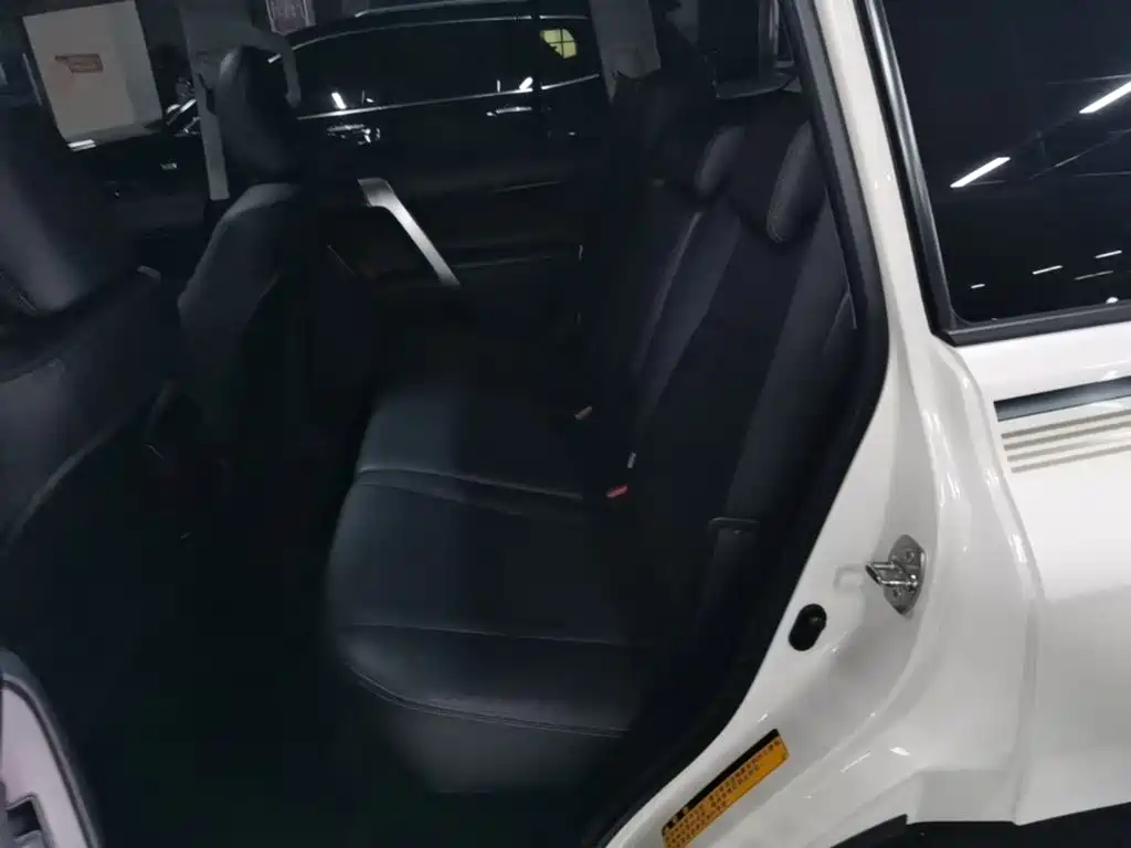 Toyota Prado — миниатюра 17