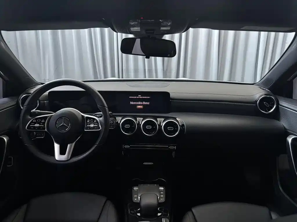 Mercedes-Benz A-Class — миниатюра 11