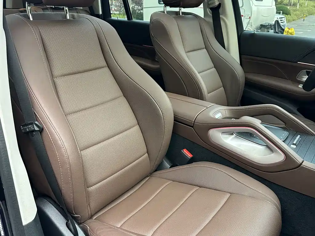 Mercedes-Benz GLS — миниатюра 10