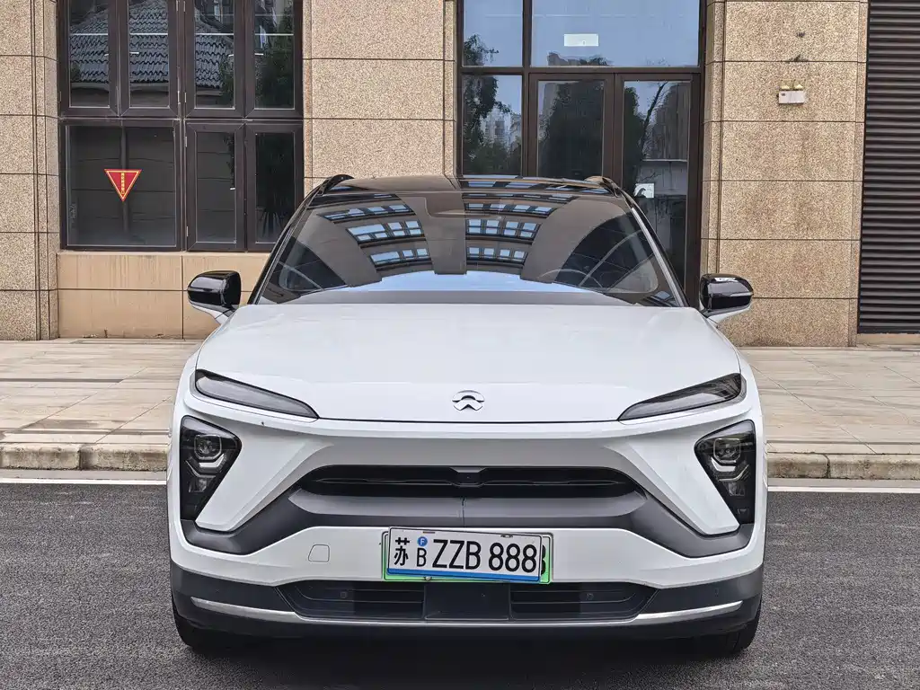 NIO ES6 — миниатюра 2