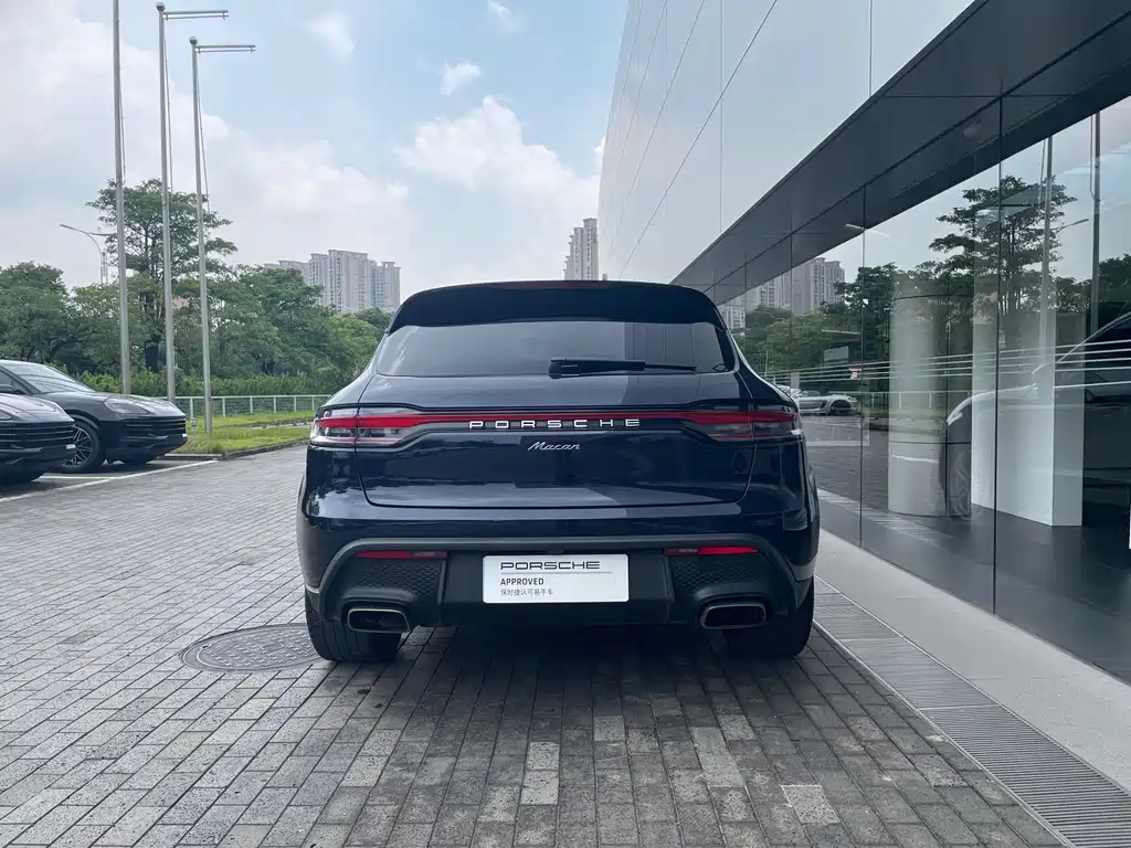 Porsche Macan — миниатюра 5