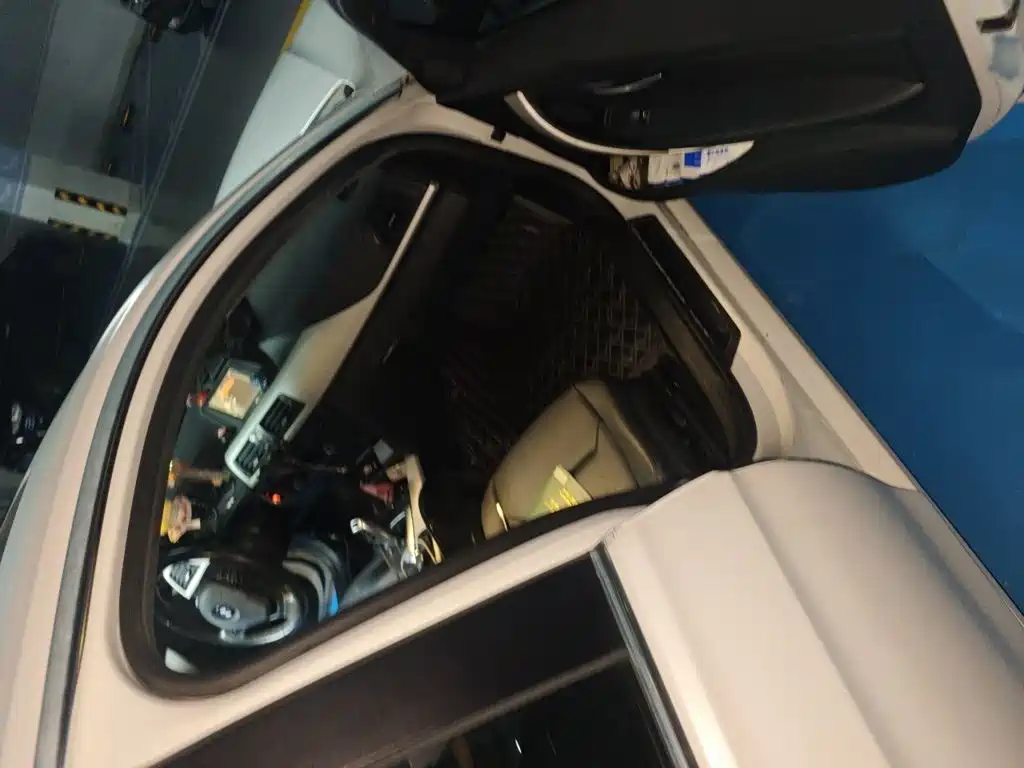 BMW 3 Series — миниатюра 17