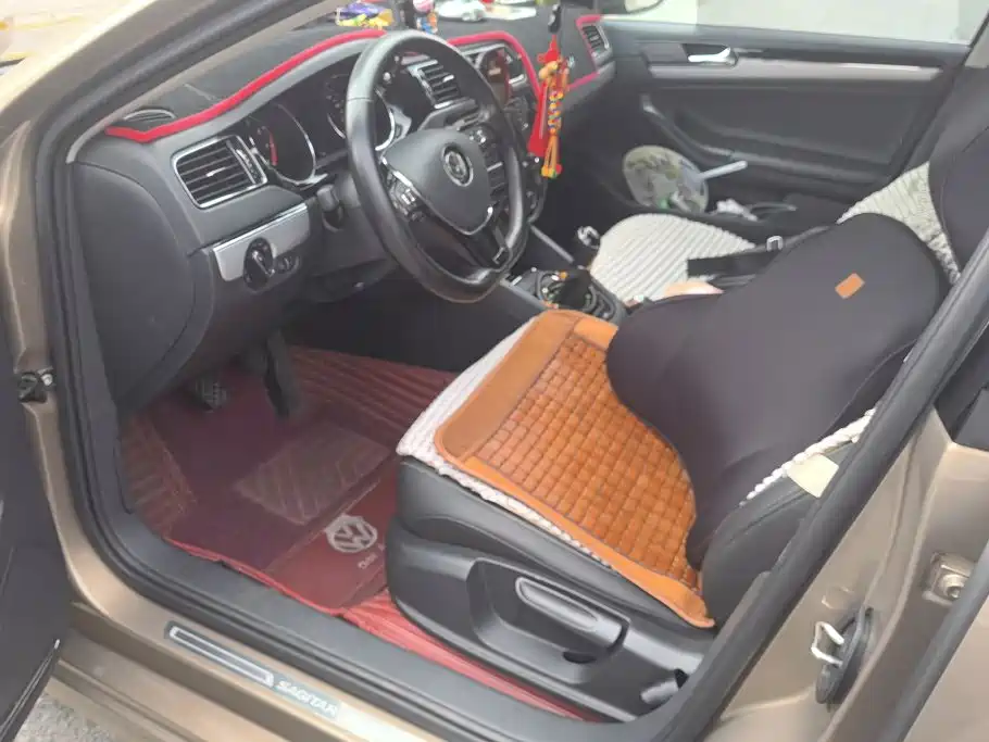 Volkswagen Sagitar — миниатюра 9