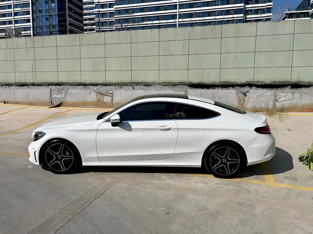 MERCEDES-BENZ C CLASS