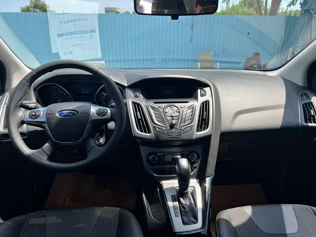 Ford Focus — миниатюра 9