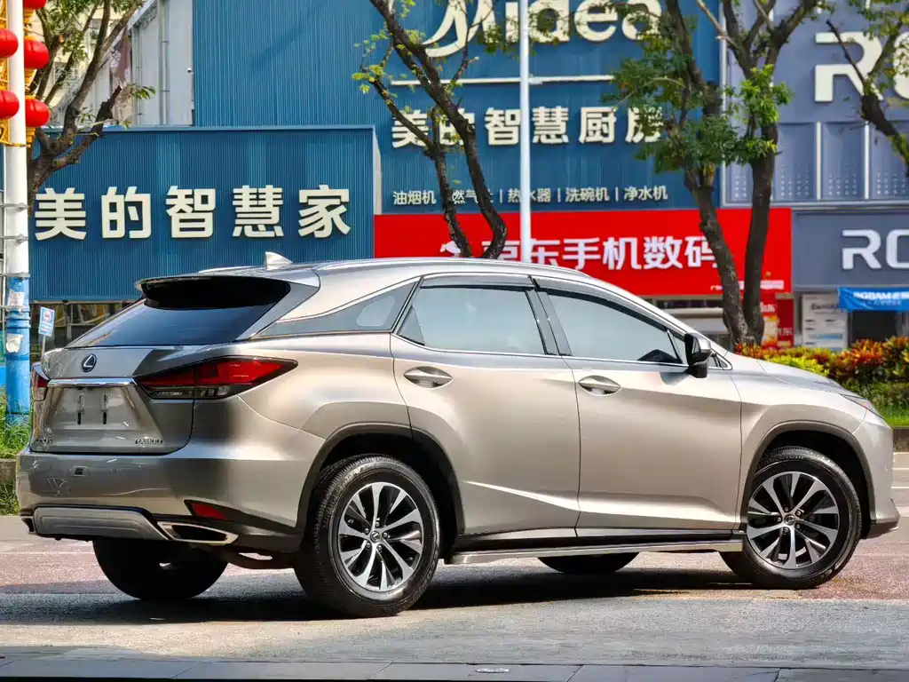 Lexus RX — миниатюра 9
