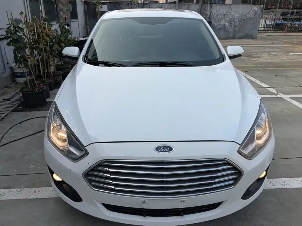 Ford Escort — миниатюра 3