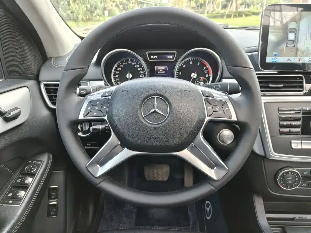 Mercedes-Benz GL-Class — миниатюра 15