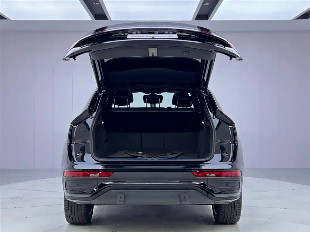 Audi Q5L Sportback 40 TFSI Luxury Type, фото 9