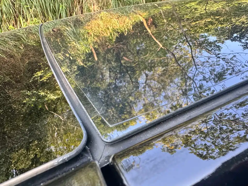 Tesla Model Y — миниатюра 12