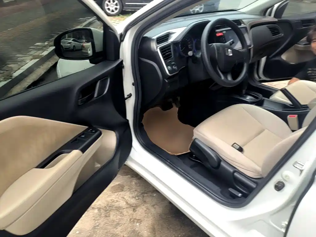 Honda City — миниатюра 16