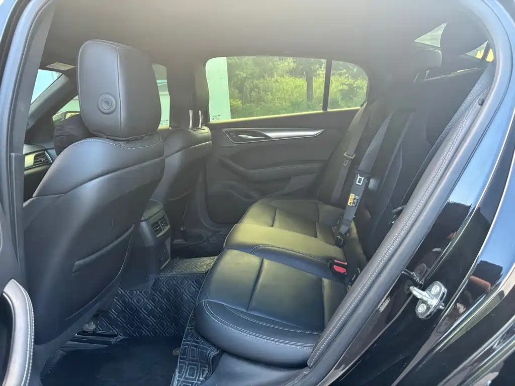 Cadillac CT5 — миниатюра 12